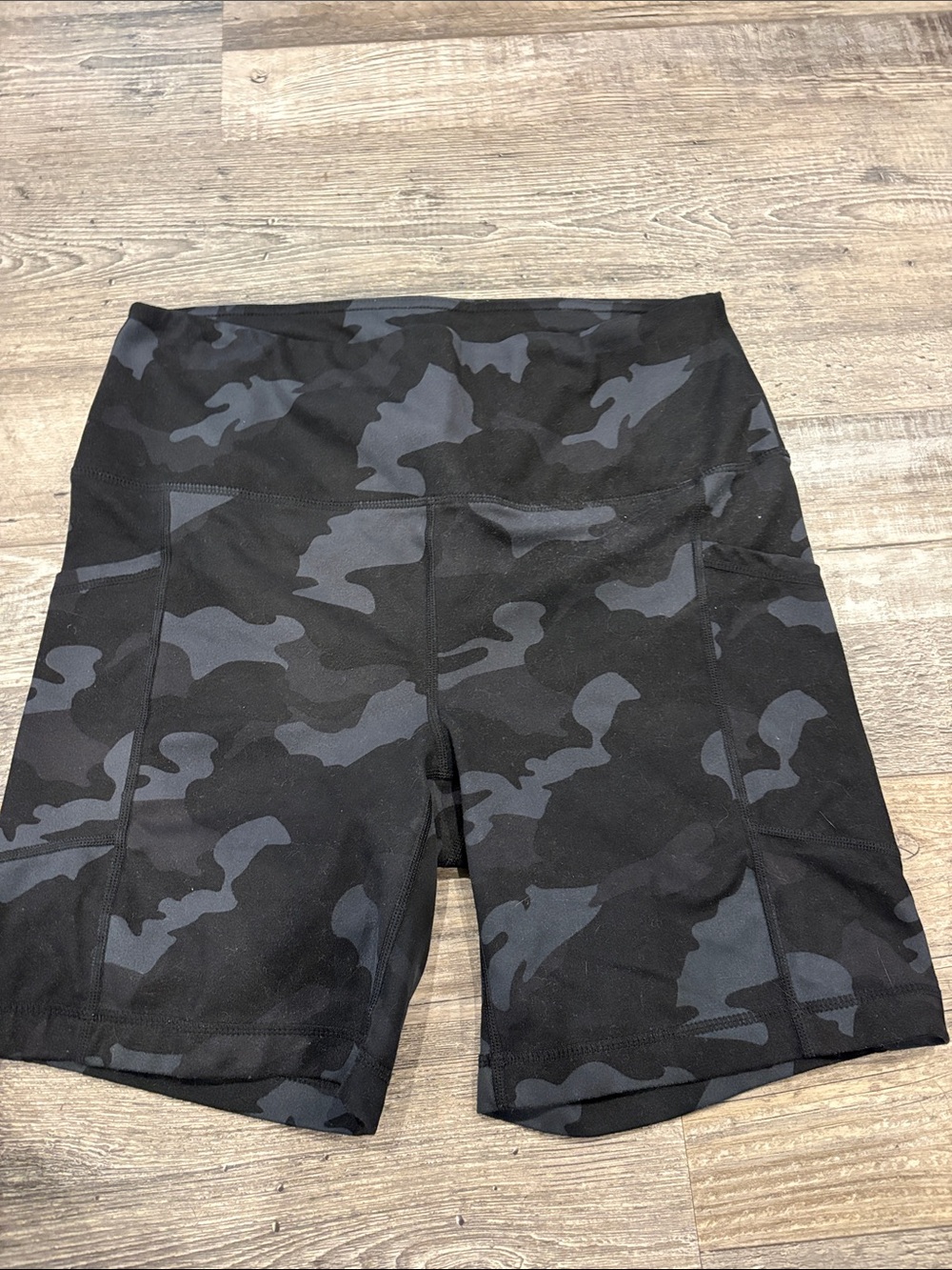 Yogalicious Black & Gray Camo Bike Shorts